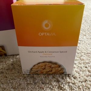 Octavia, orchard apple and cinnamon spice oatmeal 1 box